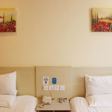 Starway Hotel Nantong Sports Convention Center Esterno foto
